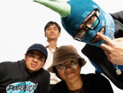 Dongker Perkenalkan Album Melankolia Radikal Lewat Showcase Unik di Bawah Jembatan Pasupati