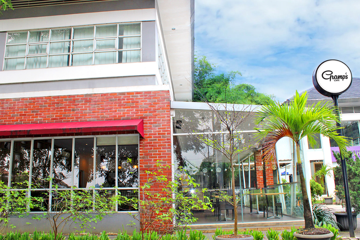 gramps cafe