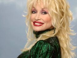 Dolly Parton Meninggal Dunia di Usia 80 Tahun, Legenda Musik Country Tutup Usia
