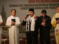 Prof. Dr. KH. Hasani Ahmad Said Pimpin Doa Kebangsaan pada Semarak HUT Kemerdekaan RI Ke-81 di Kementerian Imigrasi dan Pemasyarakatan RI