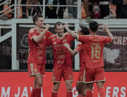 Persija Jakarta Menang 4-0 atas Brisbane Roar, Jeremejeff Cetak Brace pada Debut