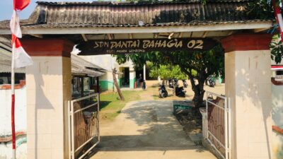 Pantai Bahagia