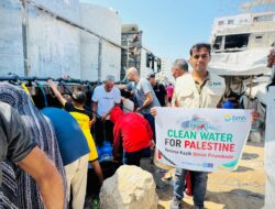 BMH Salurkan 5.000 Liter Air Bersih untuk Warga Gaza Utara