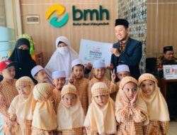 Anak Daycare Athfaluni Peduli, Donasi Gempa Flores Lewat BMH