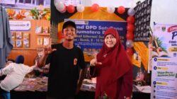 Bunda Literasi Sumbar Apresiasi Lomba Penulisan Puisi di Stand SatuPena