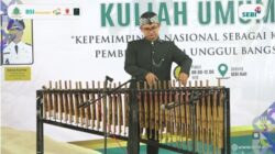 Angklung Interaktif Meriahkan Kuliah Umum SEBI, Libatkan Pimpinan dan Peserta