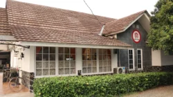 Tante Thea Snoephuis Depok, Tempat Nikmati Kuliner Otentik Belanda dengan Suasana Rumah Klasik