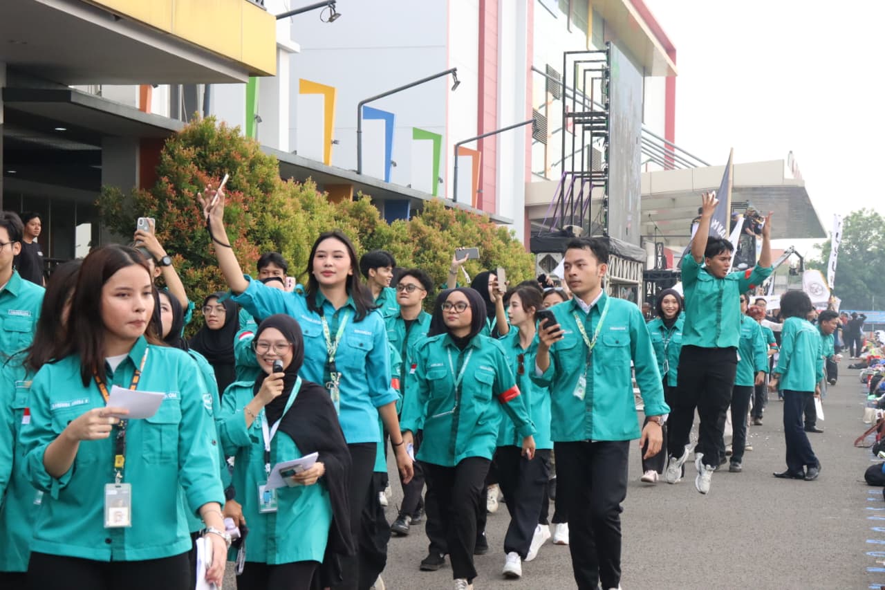 SEMOT UBSI 2026 Jadi Ajang Kenalkan ORMAWA, Himakom Ajak Maba Perluas Relasi