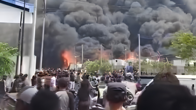 kebakaran pabrik tangerang