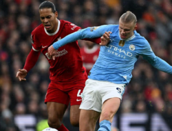 Manchester City Hajar Liverpool 3-0 di Anfield, Kartu Merah Gravenberch Jadi Titik Balik