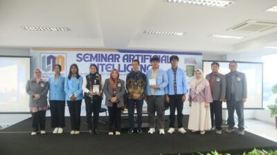 Dua Buku Dies Natalis ke-25 UNM, Rekam Perjuangan Alumni dan Mahasiswa Berprestasi